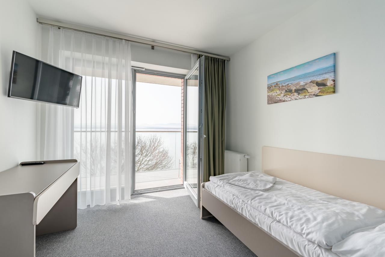 Hotel Osrodek Wypoczynkowy Rybak à Nysa Extérieur photo